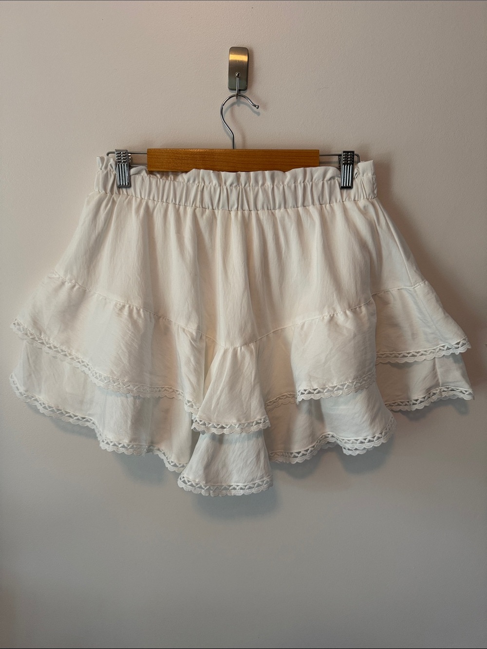 White Tiered Ruffle Mini Skirt